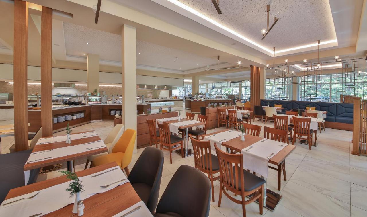 אלבנה Vita Park Hotel & Aqua Park מראה חיצוני תמונה