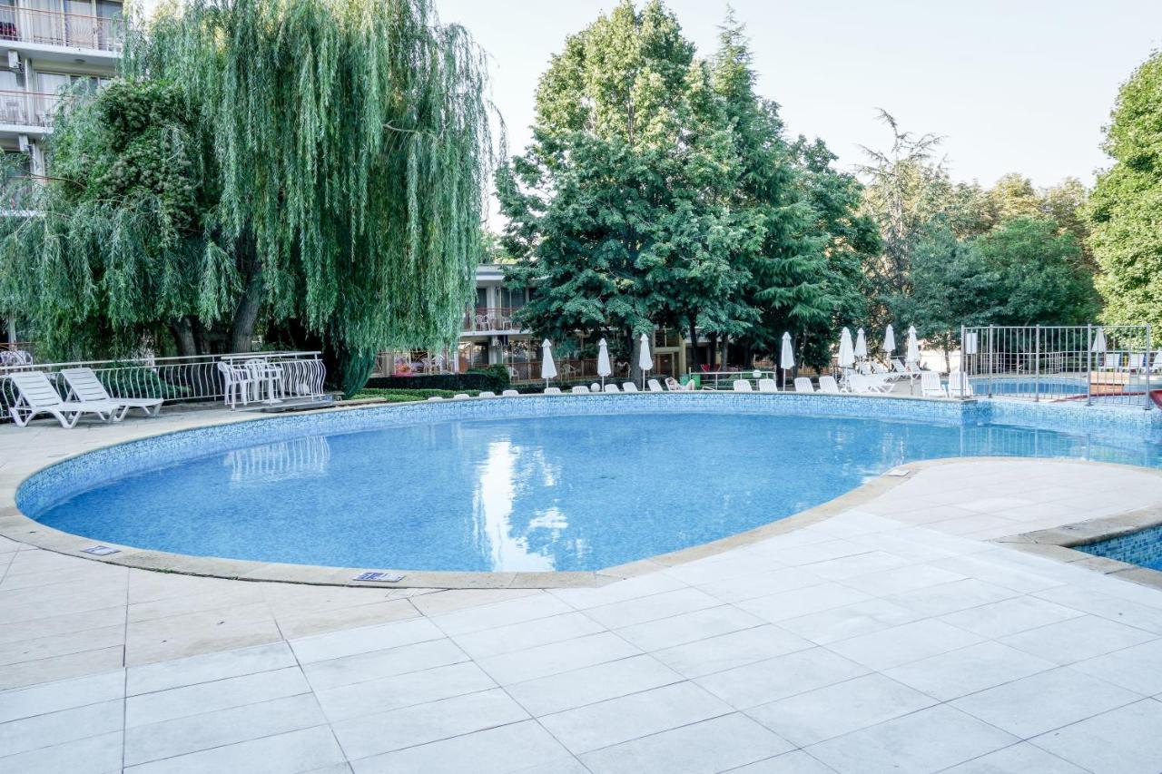 אלבנה Vita Park Hotel & Aqua Park מראה חיצוני תמונה