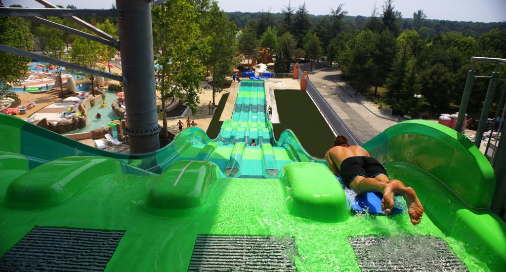 אלבנה Vita Park Hotel & Aqua Park מראה חיצוני תמונה